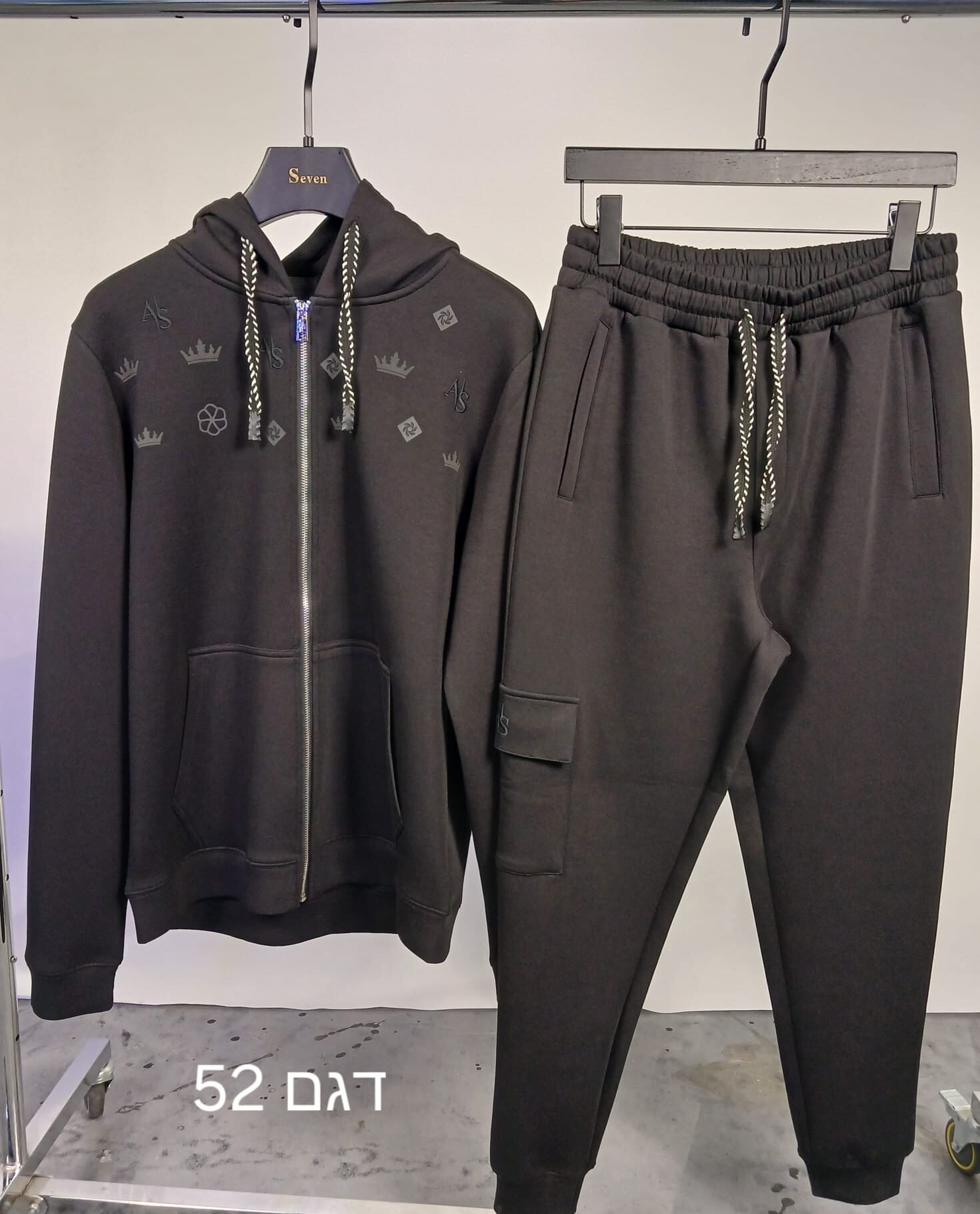 PHOTO-2025-10-22-18-09-10 (1)